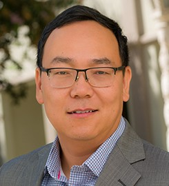Zhenhua Chen is an assistant professor of accountancy at the University of San Diego School of Business. He studies the determinants and consequences of firms’ financial reporting. Professor Chen is