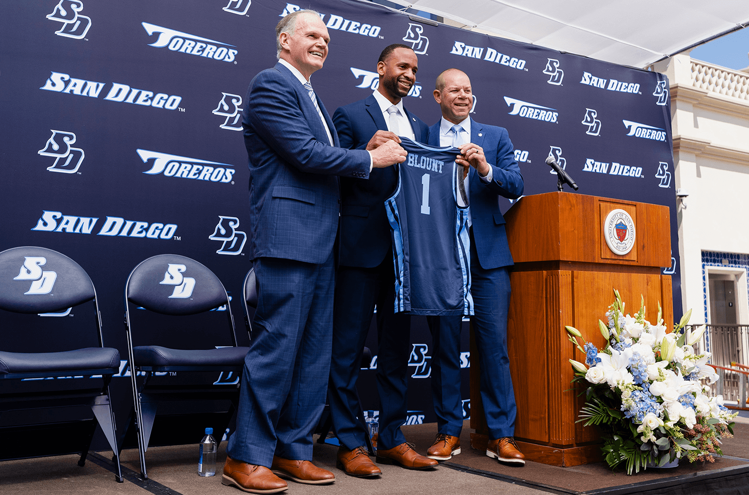 JR Blount - usd men's basketball