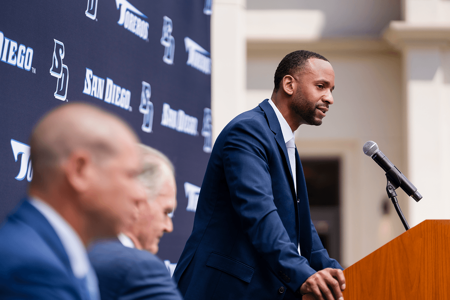 JR Blount - usd men's basketball