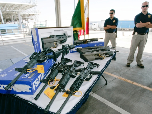 guns seized at border