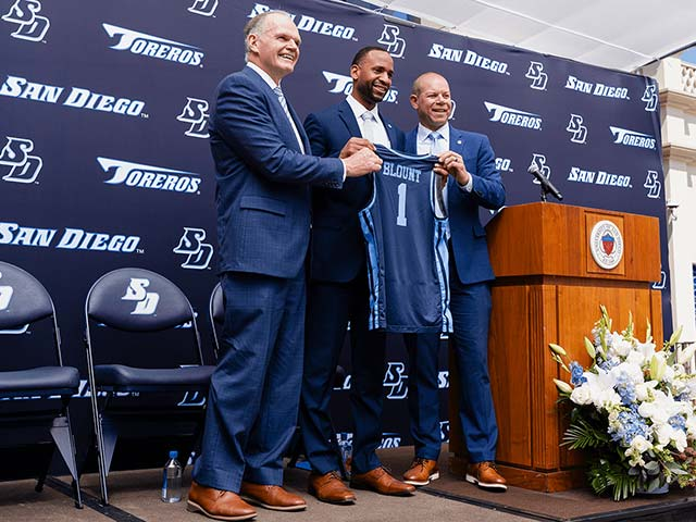 JR Blount - usd men's basketball