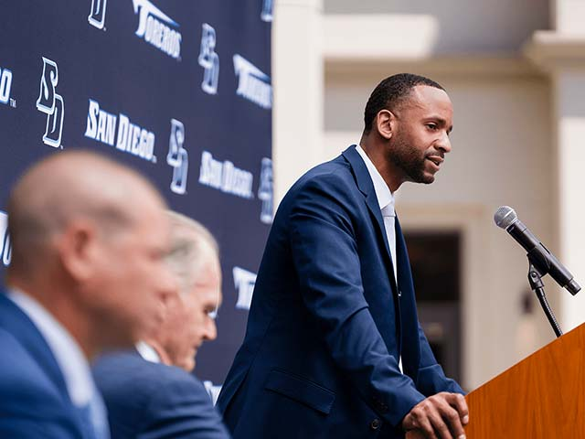 jr blount - usd men's basketball