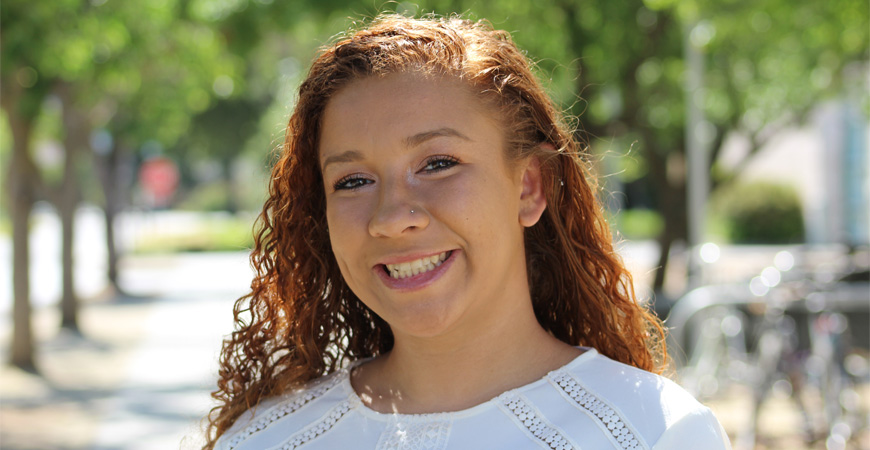 Image of Lauren Washington outside