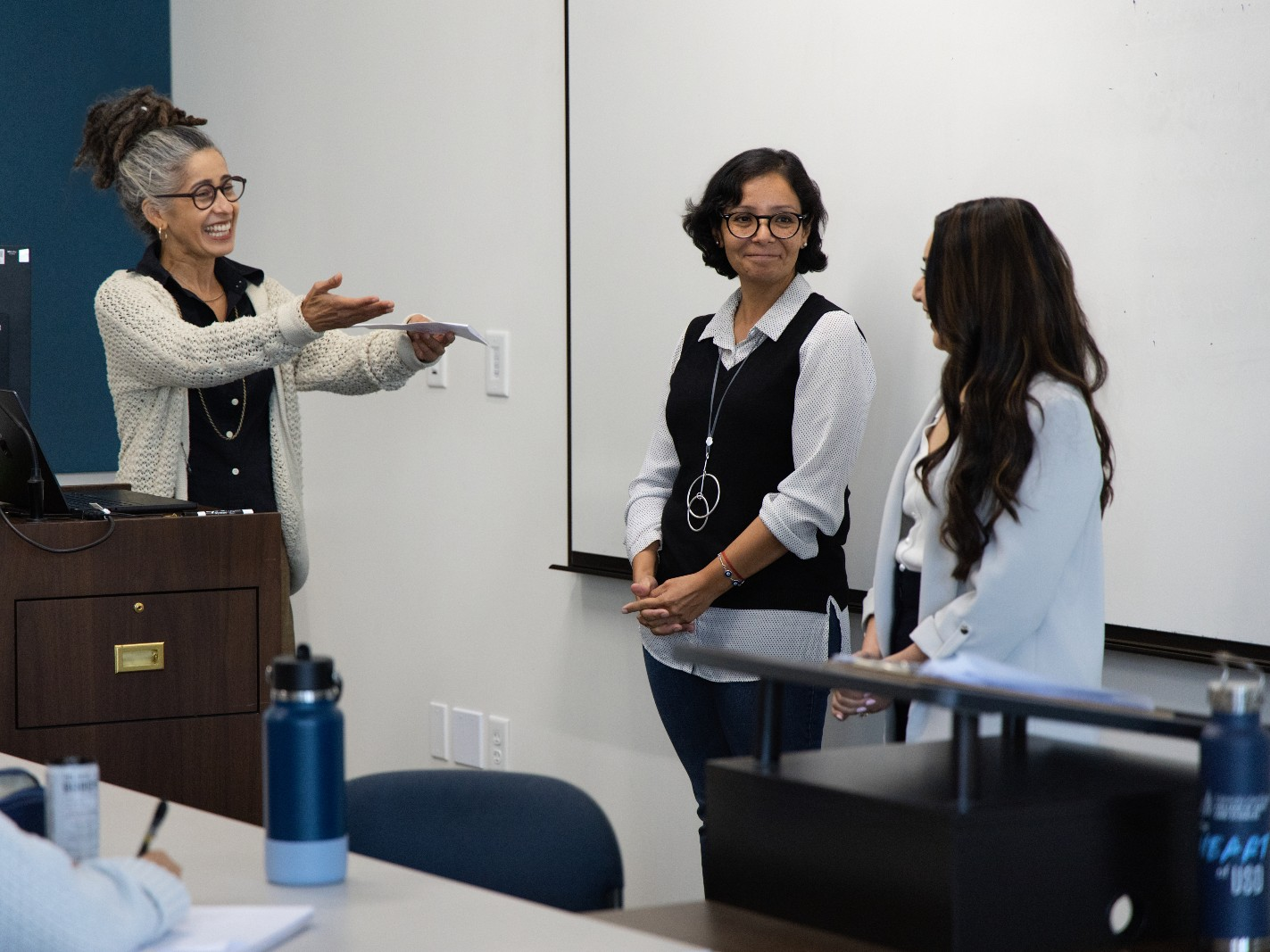 Drs. Medina and López Alonzo with Debby Romero.